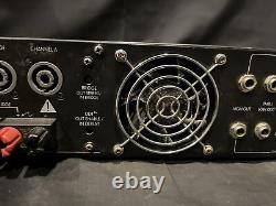 USED Peavey PV-900 Professional Stereo Power Amplifier