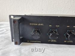 AB International Professional 8120A Amplificateur de puissance bi-amplifié monaural
