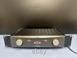 Alesis RA150 Amplificateur de puissance de référence professionnelle à montage en rack à 2 canaux