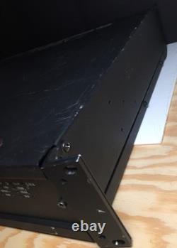 Amplificateur de puissance QSC CX204V 4 canaux 70V 200W avec montage en rack Pro AV