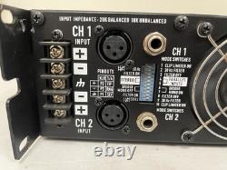 Amplificateur de puissance QSC RMX 850 vintage en rack 200W avec canal pro audio