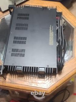 Amplificateur de puissance Yamaha P2050 Série Professionnelle, récemment servi, son excellent