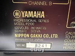 Amplificateur de puissance Yamaha Professional Series Natural Sound P2201 fabriqué au Japon