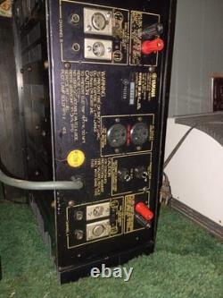 Amplificateur de puissance Yamaha Professional Series, modèle P-2200