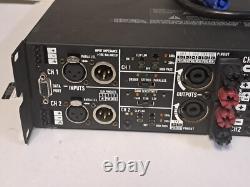 Amplificateur de puissance audio professionnel QSC PL-340 Powerlight 3 4000 watts PL340