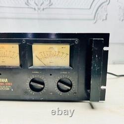 Amplificateur de puissance de la série professionnelle Yamaha PC2002M pour enregistrement acoustique