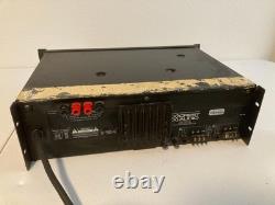 Amplificateur de puissance professionnel Crest Audio VS1500 portable filaire 120V 60Hz