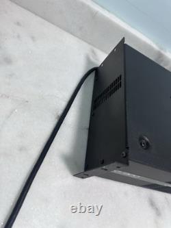 Amplificateur de puissance professionnel Crest Audio VS900 noir filaire portable 120V 60Hz