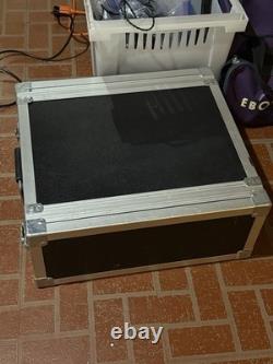 Amplificateur de puissance professionnel Crown CE2000 2 canaux 400 W avec support pour boîtier en rack