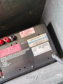 Amplificateur de puissance professionnel QSC 1400 2 canaux avec étui de rack Grundorf