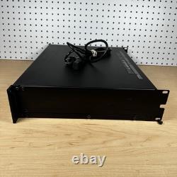 Amplificateur de puissance professionnel QSC CX1202V 1200W 70V monté en rack avec cordon d'alimentation