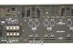 Amplificateur de puissance professionnel à montage en rack Crown CTS 8200 à 8 canaux avec façade rayée