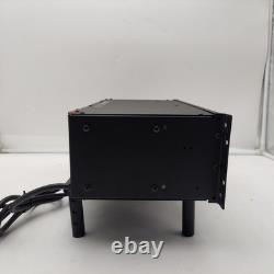 Amplificateur de puissance stéréo 2 canaux pour cinéma audio professionnel QSC USA900 à montage en rack, USA	
 
 
<br/>