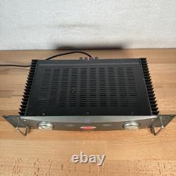 Amplificateur de référence professionnel Alesis RA150 en rack mono/stéréo