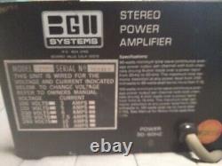 BGW 250B Amplificateur de puissance stéréo 2 canaux en montage en rack testé en bon état pour l'audio professionnel.