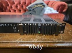 Bryston 2B LP Amplificateur de puissance professionnel avec oreilles de rack, sortie casque et potentiomètres