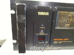 Yamaha P-2200 Série Professionnelle Natural Sound Power Amplifier