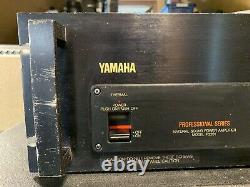 Yamaha P2201 Professional Natural Sound Power Amplificateur 240watts Stéréo
